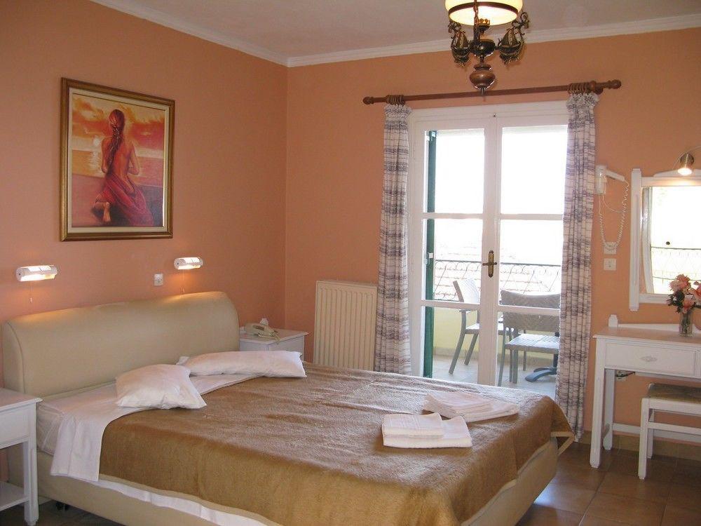Stella Hotel Apartments Фіскардо Екстер'єр фото